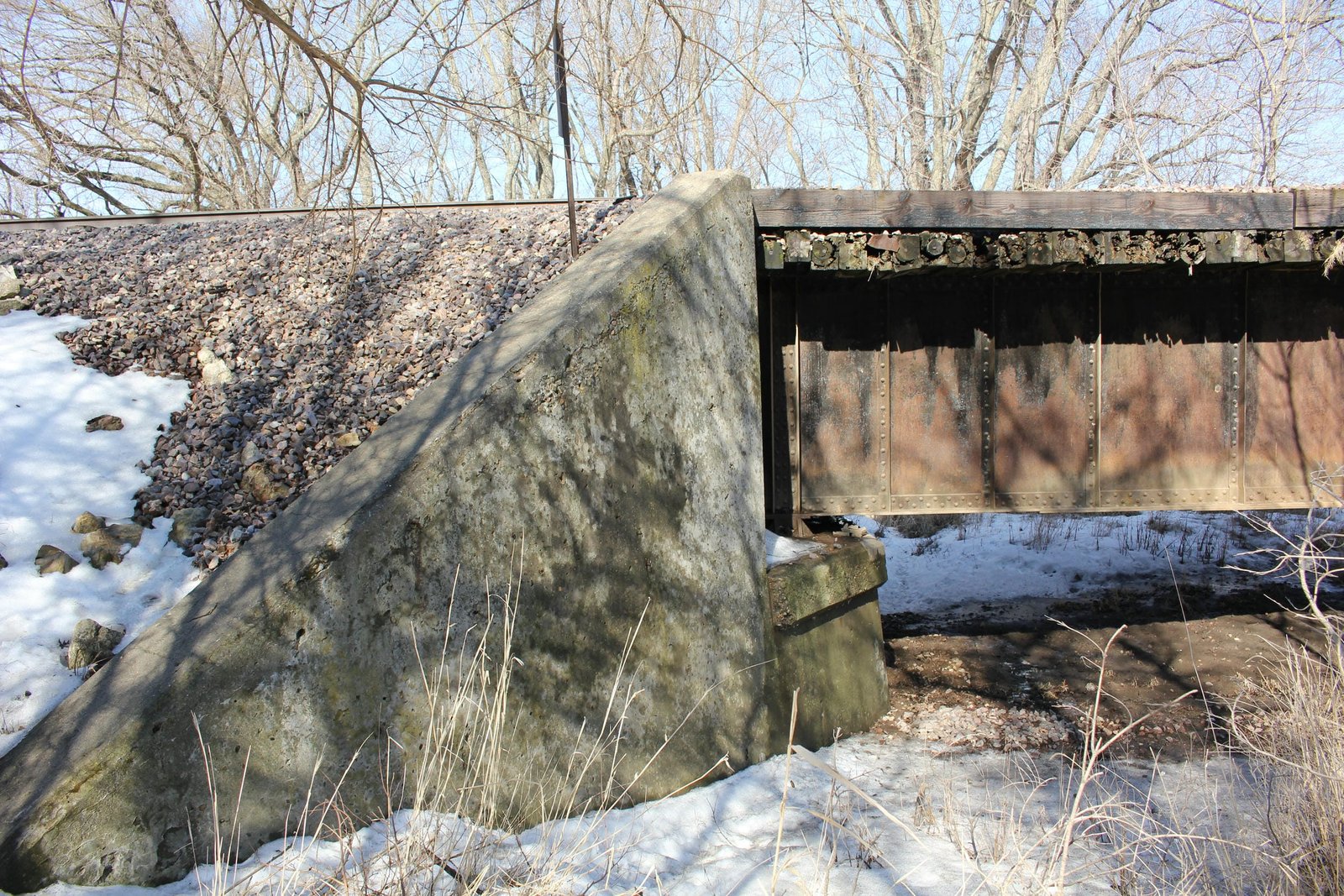 South abutment